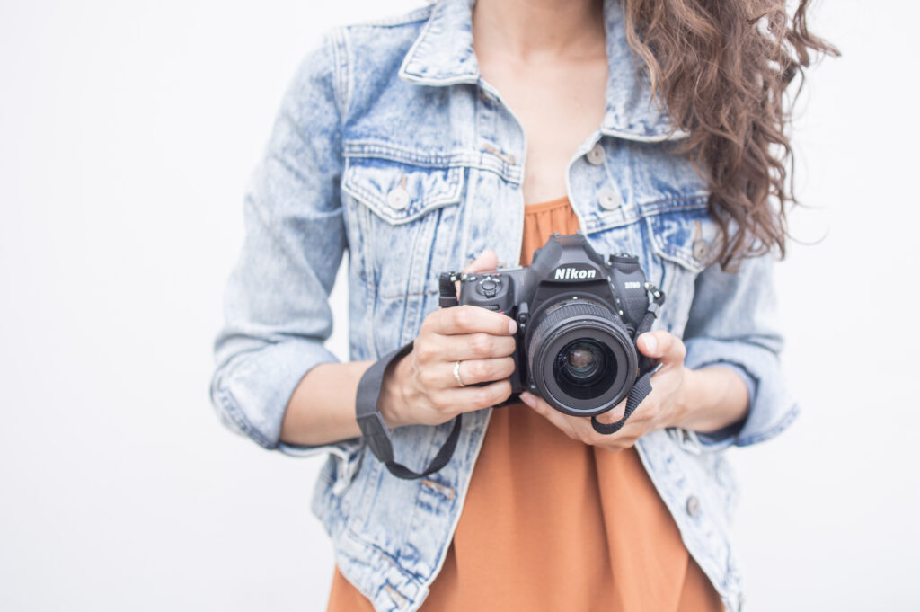 Jouw zwangerschap laten vereeuwigen? Ik ben fotograaf in Zeeland en help je graag!