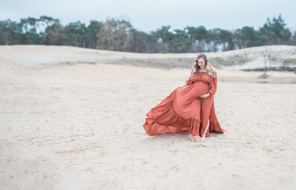 Zwangerschapsfotografie in Brabant. Laat je zwangerschap vastleggen tijdens een zwangerschaps shoot